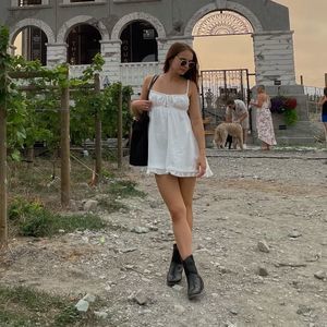 Meet your Posher, Julia